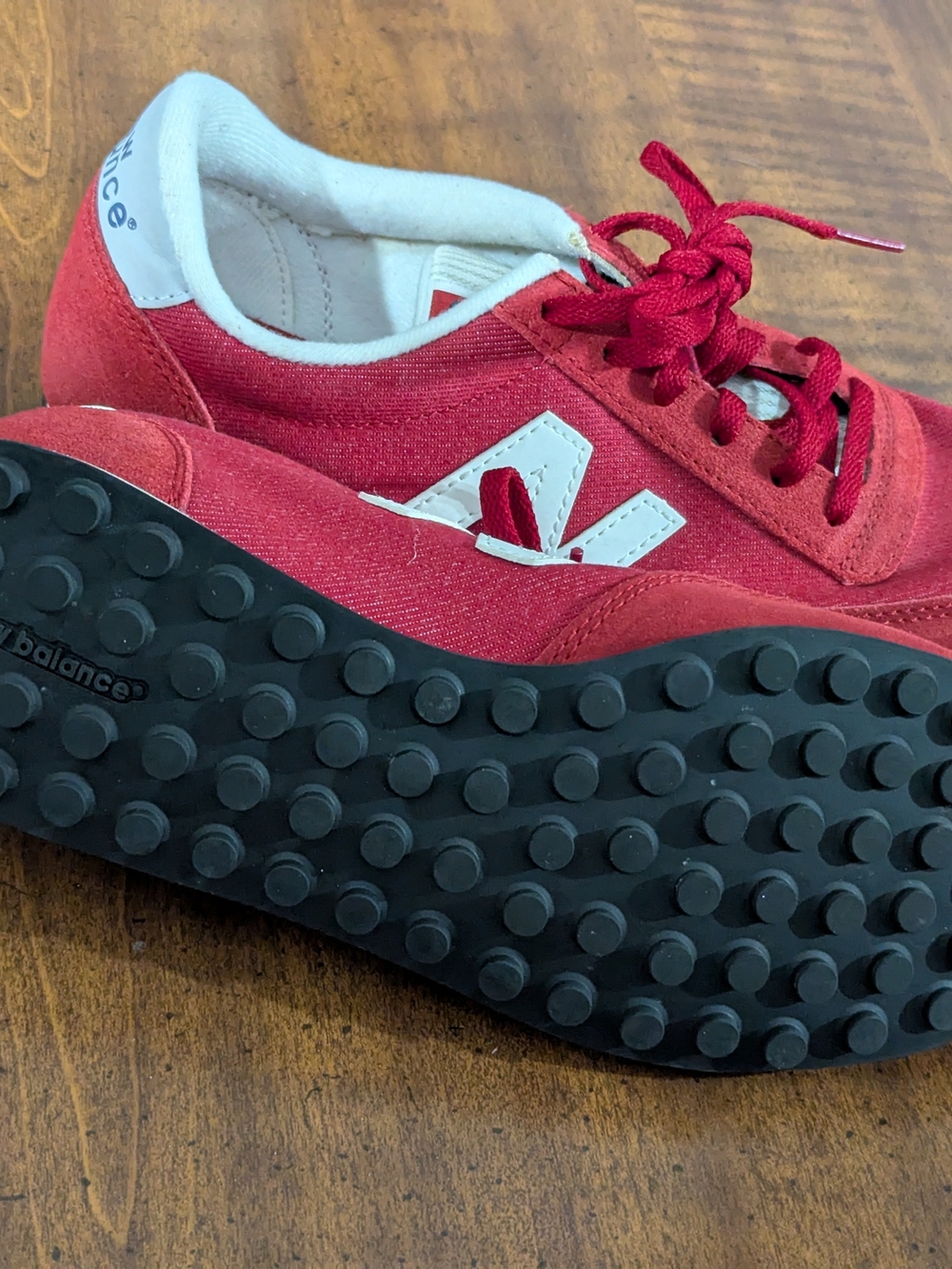 New Balance Red Classic Sneaker - Picture 4 of 5
